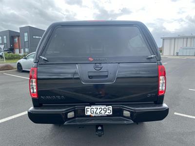 2010 Nissan Navara - Thumbnail