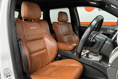 2014 Jeep Grand Cherokee - Thumbnail