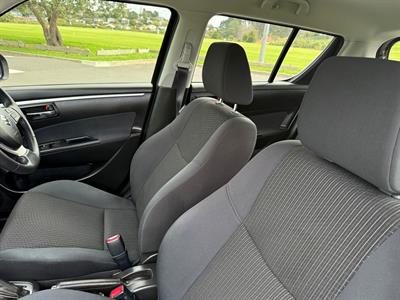 2014 Suzuki Swift - Thumbnail