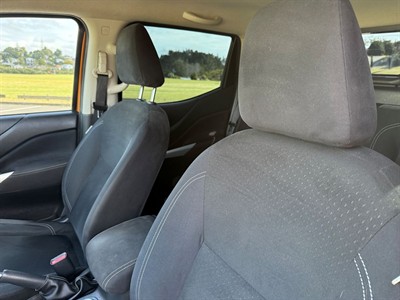 2018 Nissan Navara - Thumbnail