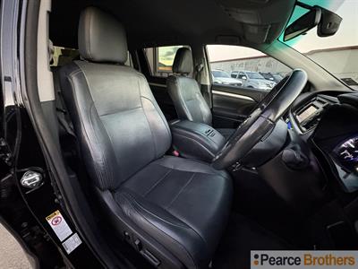2015 Toyota Highlander - Thumbnail