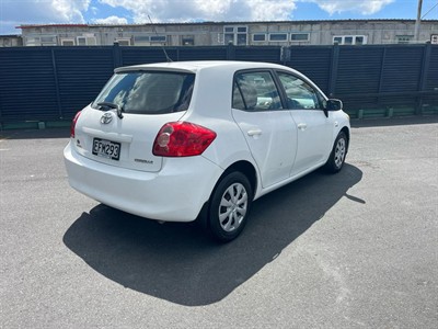 2007 Toyota Corolla - Thumbnail