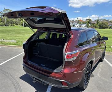 2015 Toyota Highlander - Thumbnail