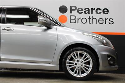 2014 Suzuki Swift - Thumbnail