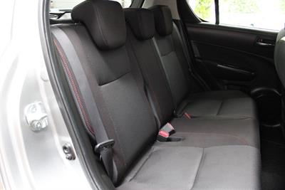 2014 Suzuki Swift - Thumbnail