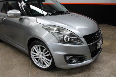 2014 Suzuki Swift - Thumbnail