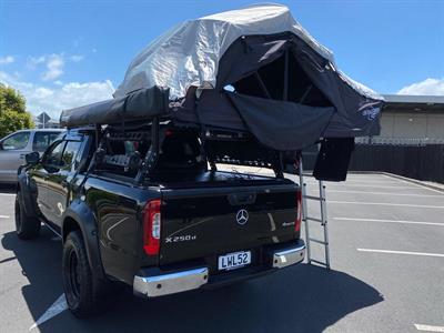 2018 Mercedes-Benz X-Class - Thumbnail