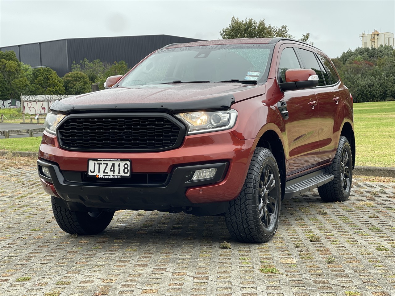 2016 Ford Everest