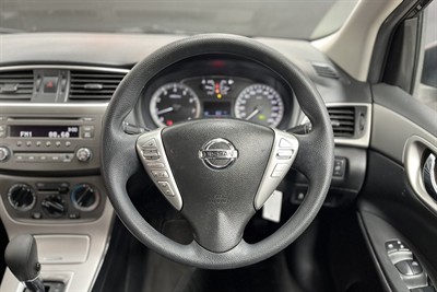 2014 Nissan Pulsar - Thumbnail