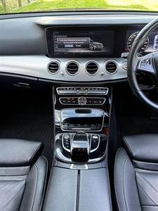 2016 Mercedes-Benz E 220 - Thumbnail