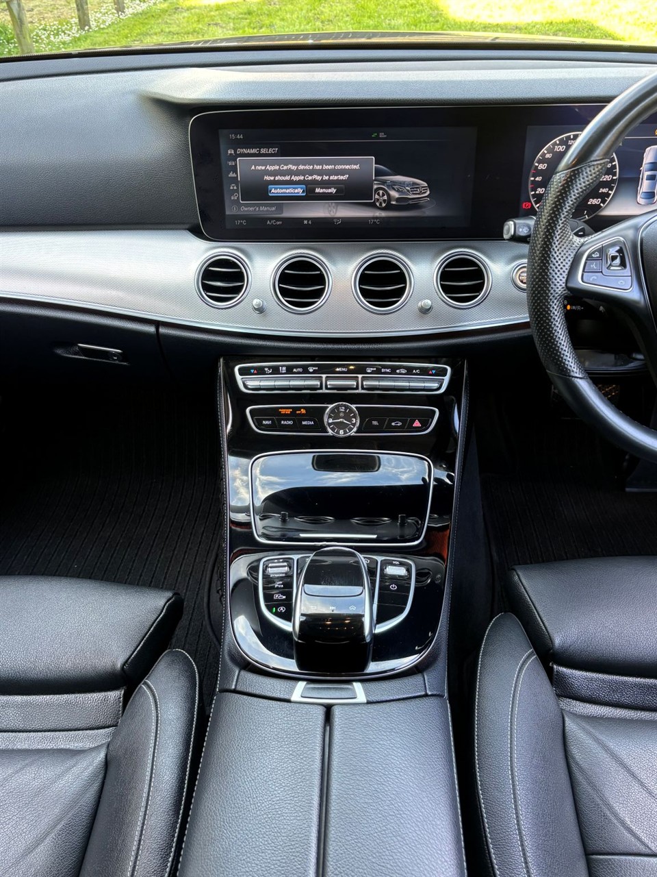 2016 Mercedes-Benz E 220