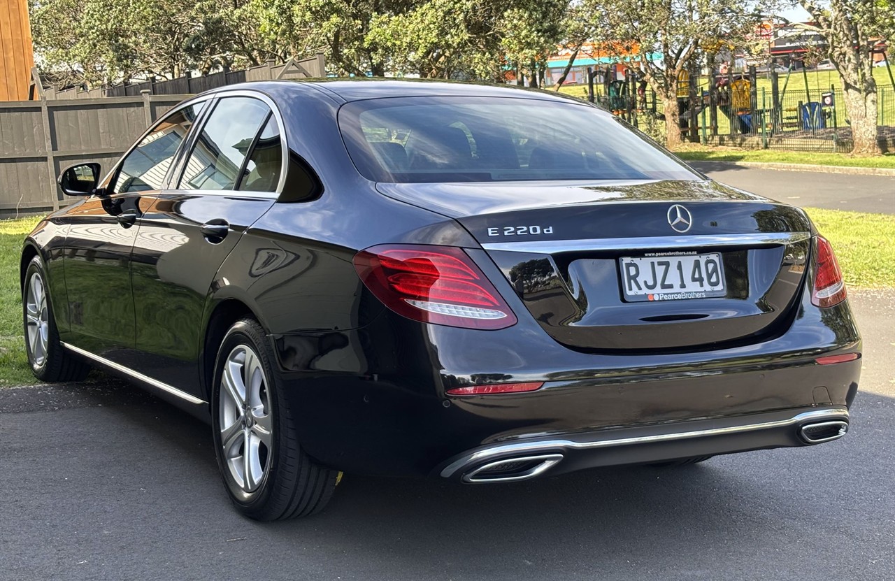 2016 Mercedes-Benz E 220