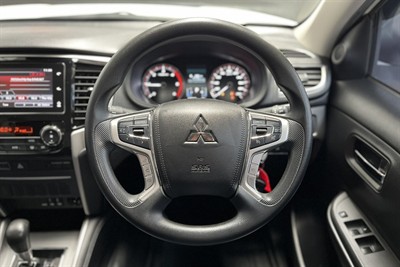 2024 Mitsubishi Triton - Thumbnail