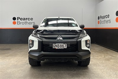 2024 Mitsubishi Triton - Thumbnail