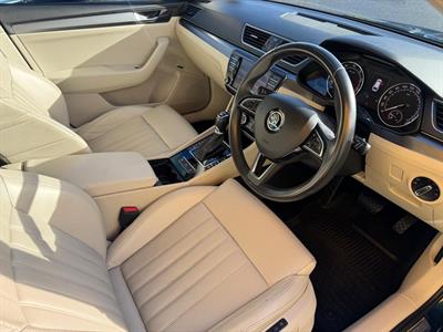 2017 Skoda Superb - Thumbnail