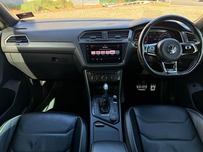 2018 Volkswagen Tiguan - Thumbnail