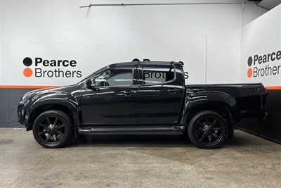 2017 Isuzu D-Max - Thumbnail