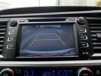 2020 Toyota Highlander - Thumbnail