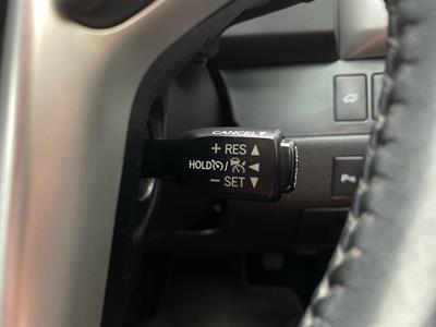 2020 Toyota Highlander - Thumbnail
