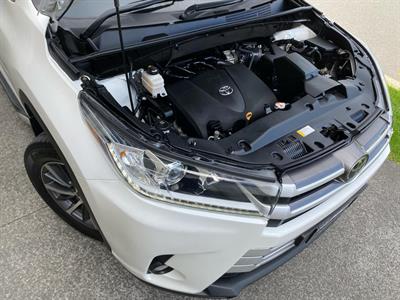 2020 Toyota Highlander - Thumbnail
