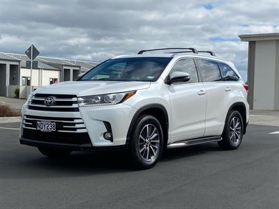 2020 Toyota Highlander - Thumbnail