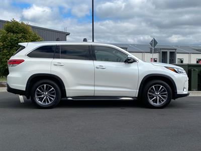 2020 Toyota Highlander - Thumbnail