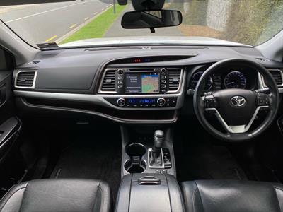 2020 Toyota Highlander - Thumbnail