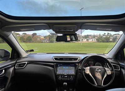 2017 Nissan QASHQAI - Thumbnail