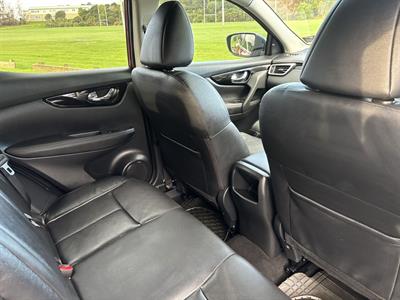 2017 Nissan QASHQAI - Thumbnail