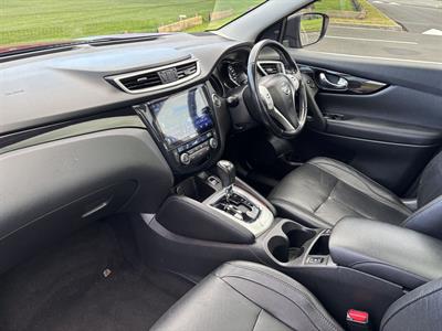 2017 Nissan QASHQAI - Thumbnail