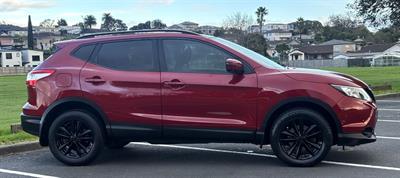 2017 Nissan QASHQAI - Thumbnail