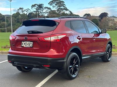 2017 Nissan QASHQAI - Thumbnail