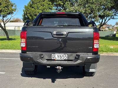2017 Holden Colorado - Thumbnail