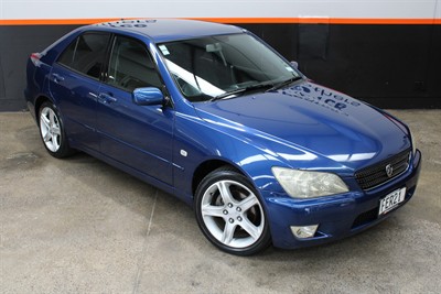 2002 Toyota Altezza - Thumbnail