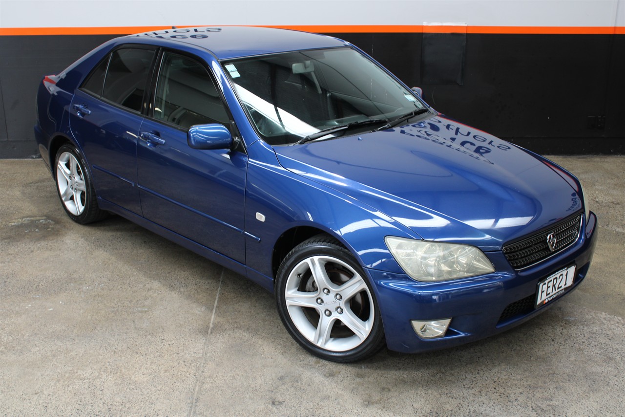 2002 Toyota Altezza