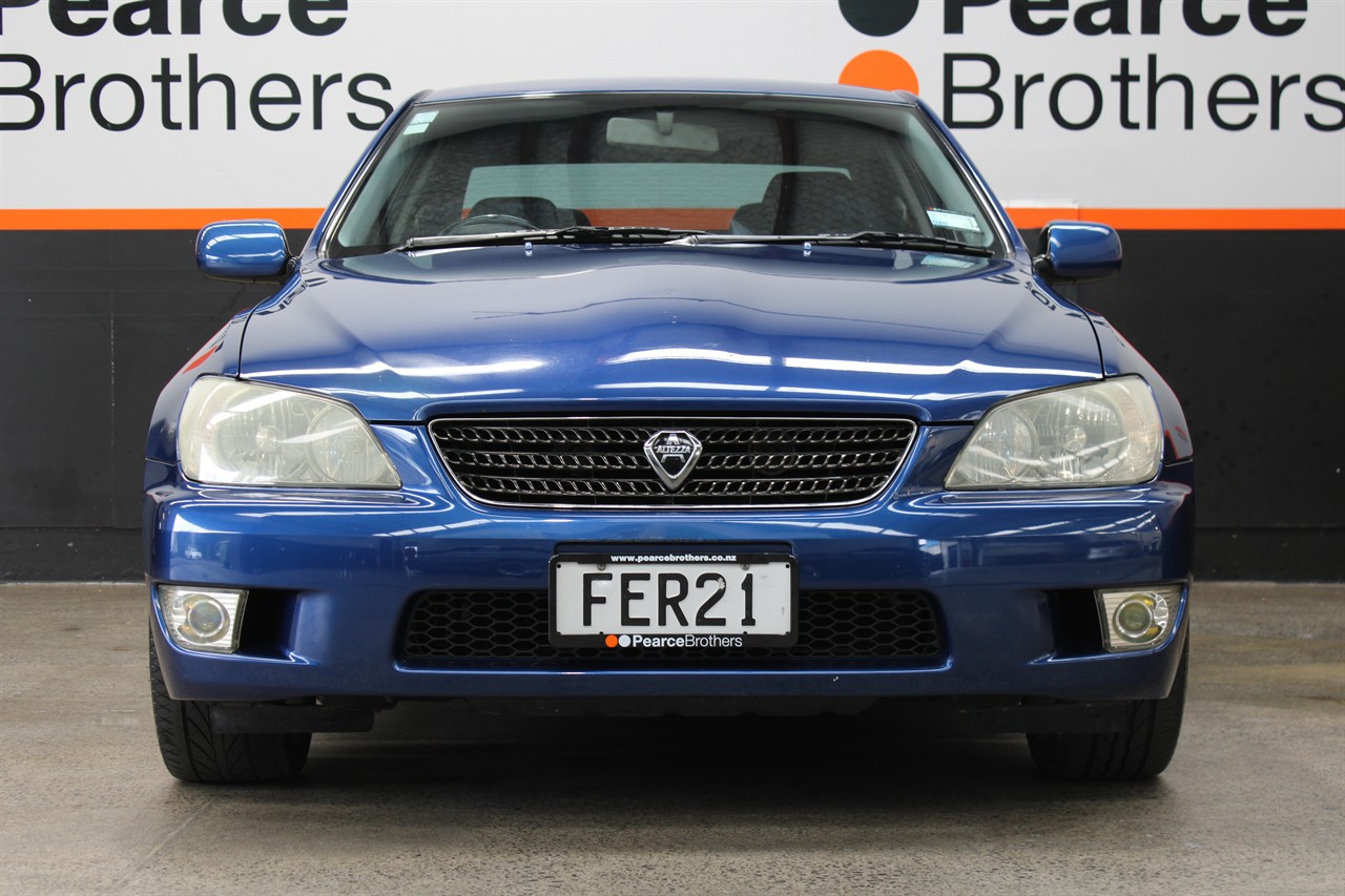 2002 Toyota Altezza