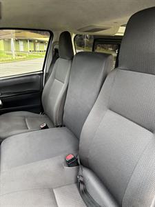 2019 Toyota Hiace - Thumbnail