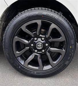 2019 Toyota Hiace - Thumbnail