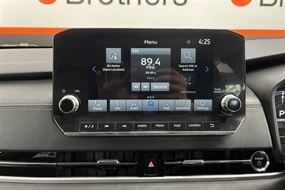 2022 Mitsubishi Outlander - Thumbnail