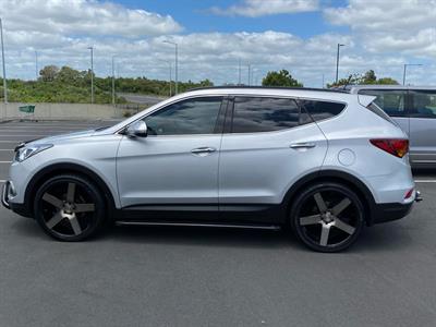 2017 Hyundai SANTA FE - Thumbnail