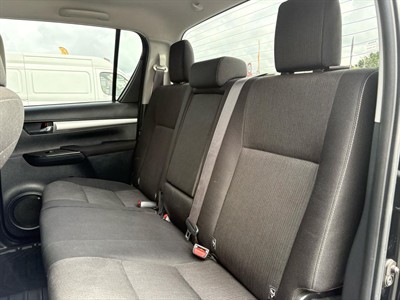 2017 Toyota Hilux - Thumbnail