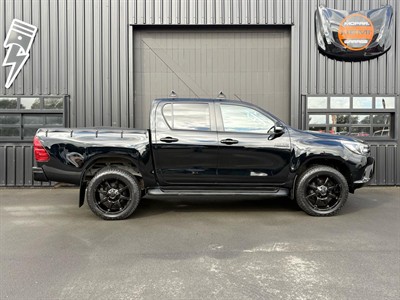 2017 Toyota Hilux - Thumbnail