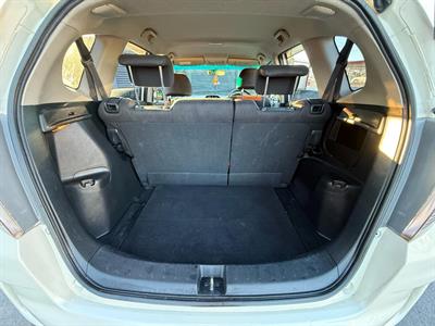 2010 Honda FIT - Thumbnail