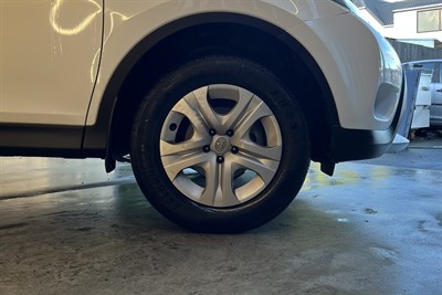 2013 Toyota RAV4 - Thumbnail