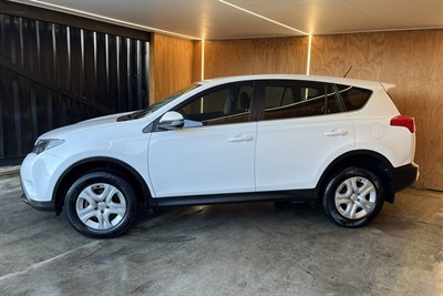 2013 Toyota RAV4 - Thumbnail
