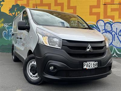 2022 Mitsubishi Express - Thumbnail