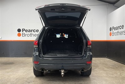 2018 Jeep Grand Cherokee - Thumbnail