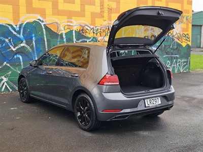 2018 Volkswagen Golf - Thumbnail