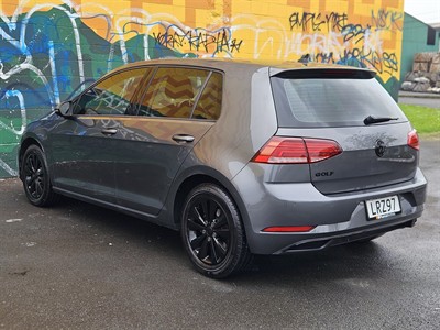 2018 Volkswagen Golf - Thumbnail