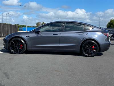 2019 Tesla Model 3 - Thumbnail